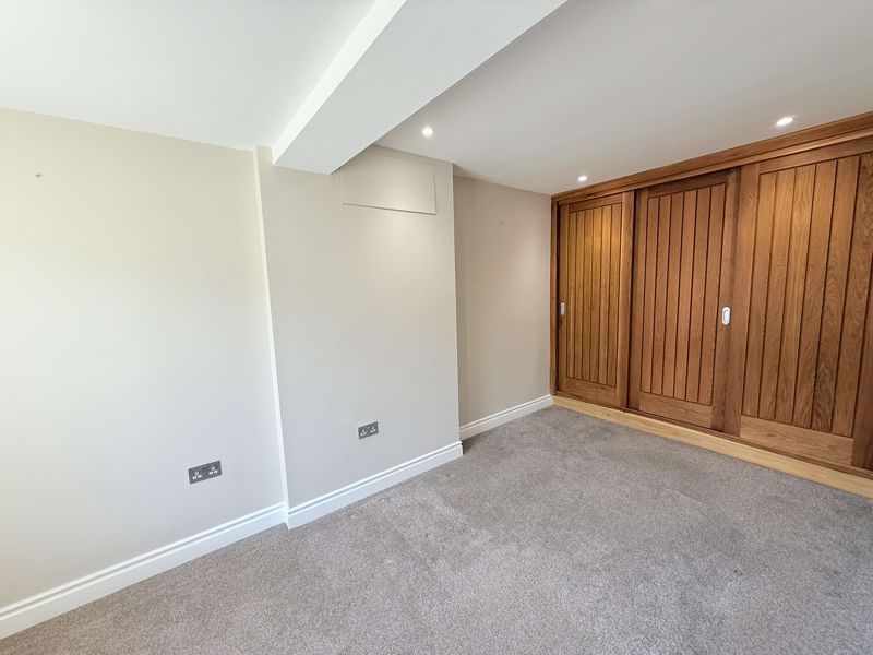 Bedroom- click for photo gallery